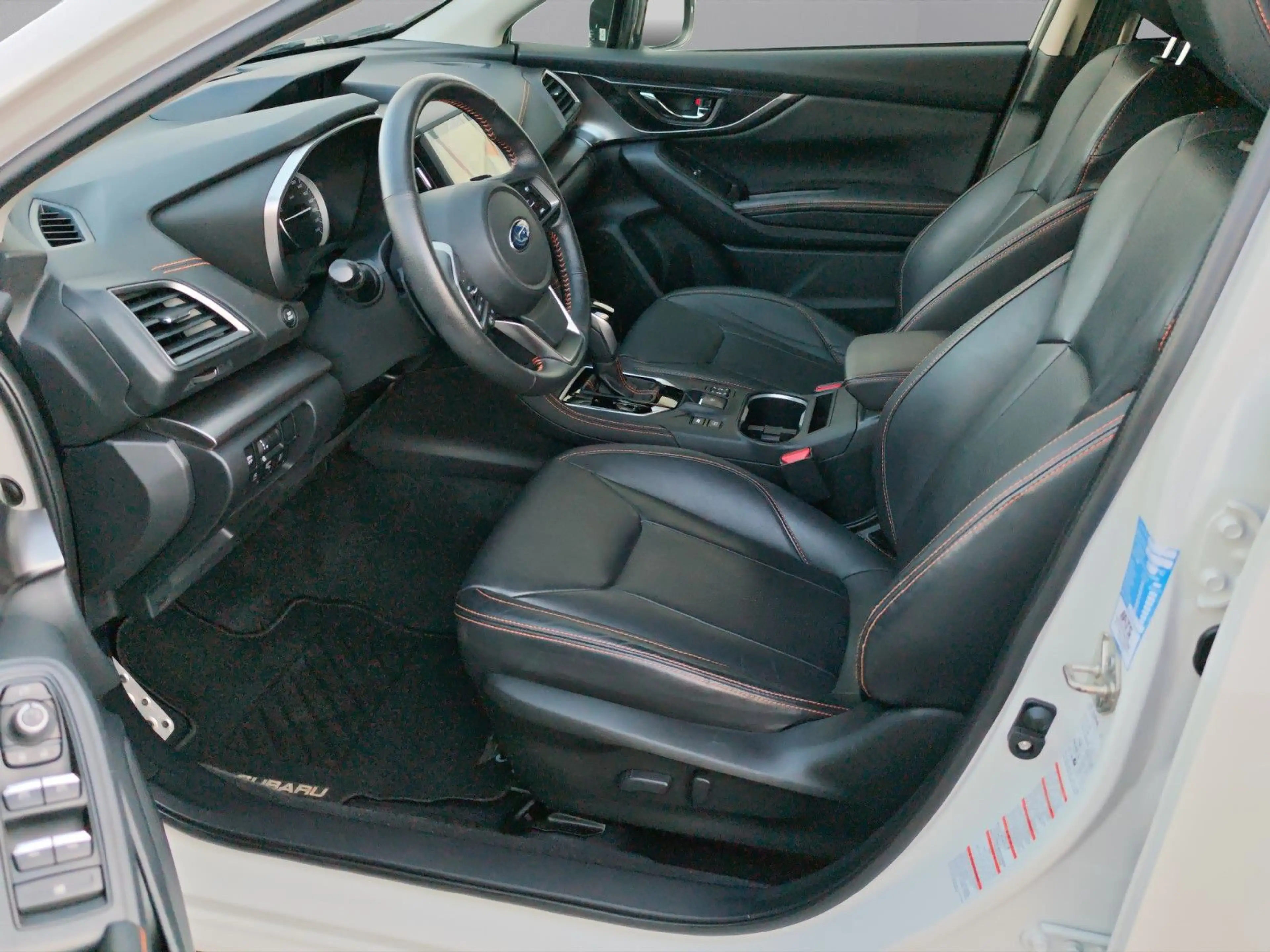 Subaru XV Exclusive+ 2.0 *Automatik*Leder*LED*Navi*ACC* — photo 9