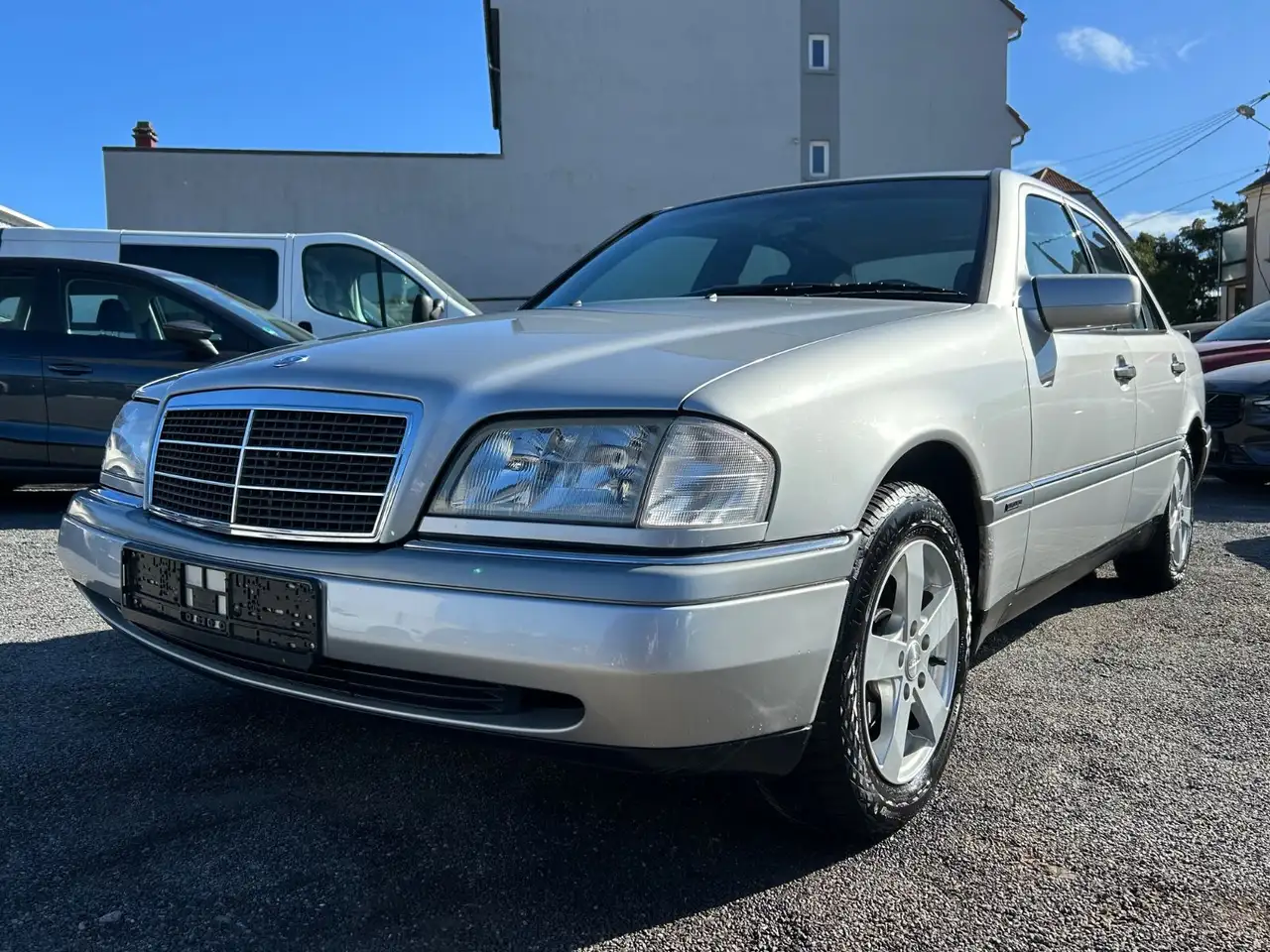 Mercedes-Benz C 180 KLIMA + TÜV BIS 02/2027, foto 1