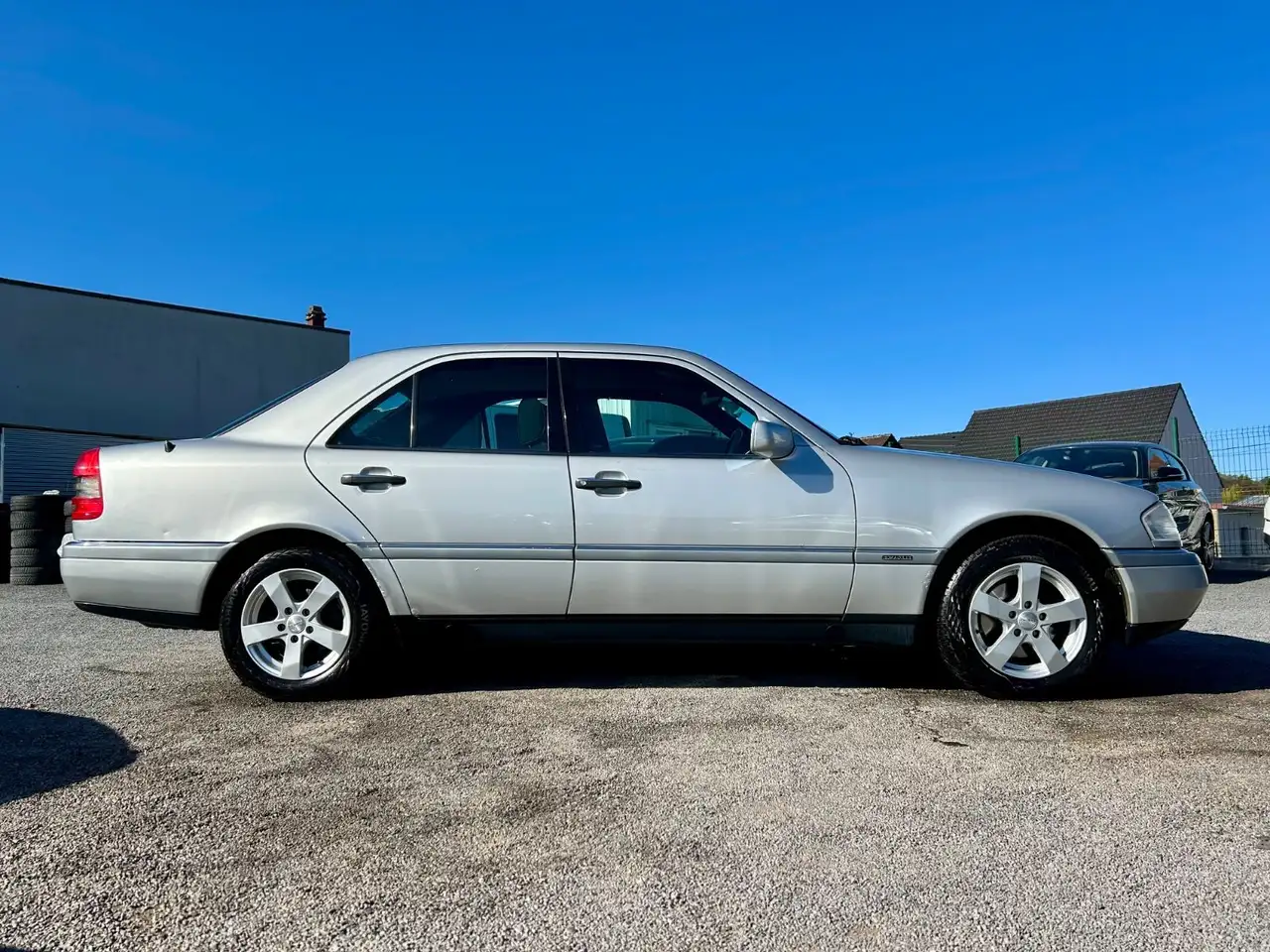 Mercedes-Benz C 180 KLIMA + TÜV BIS 02/2027, foto 4