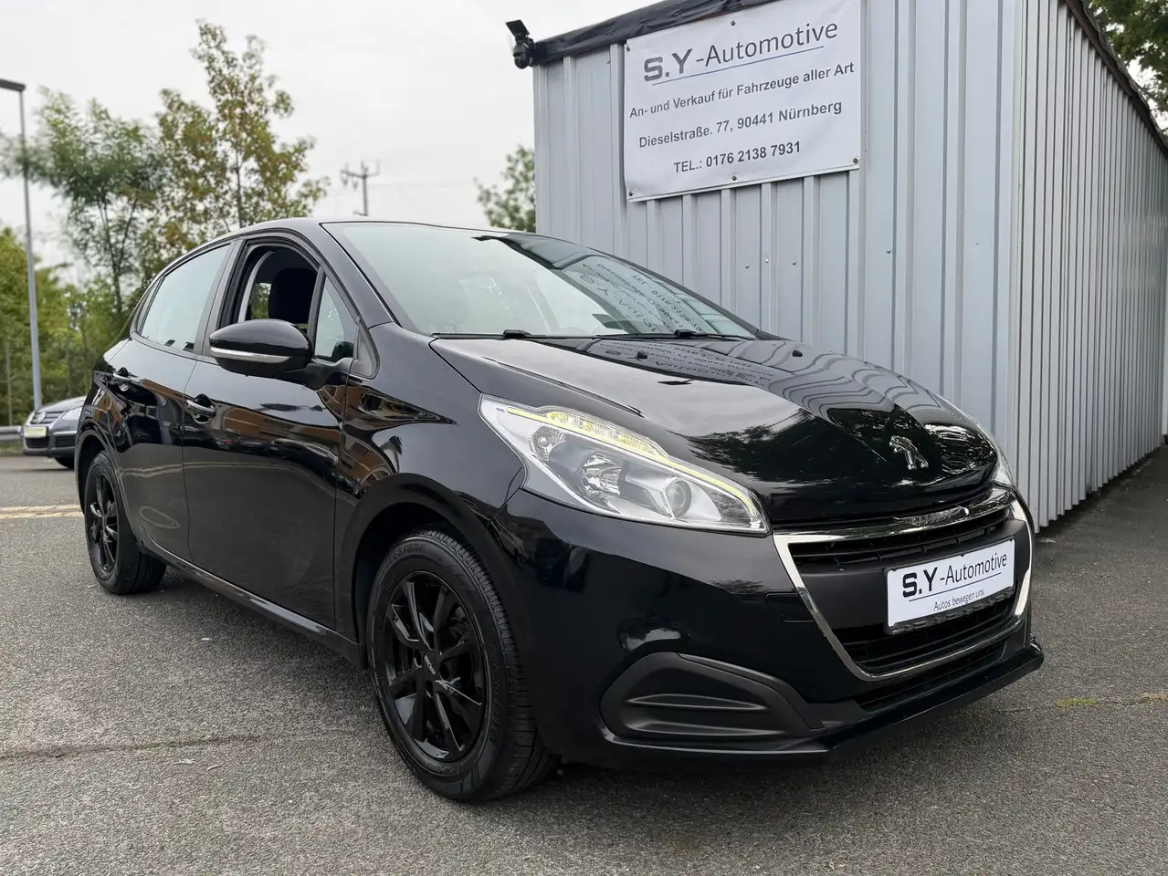 Peugeot 208
