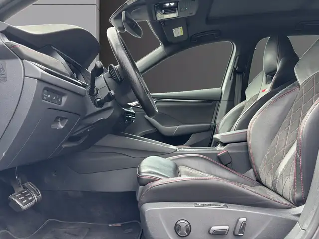Skoda Octavia view 9