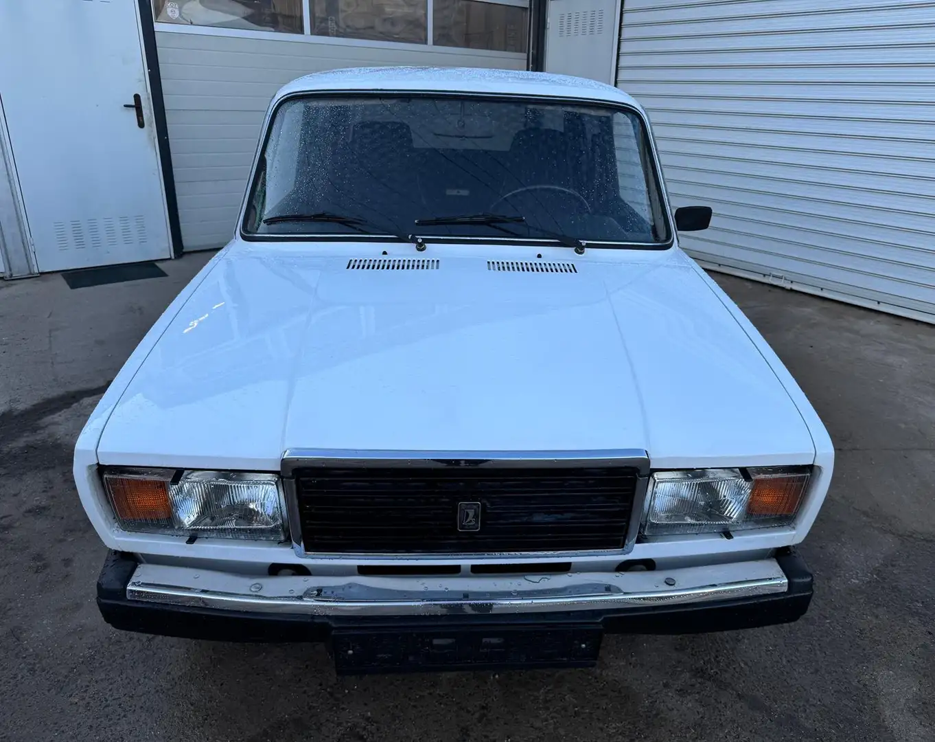 Lada VAZ 2107 - 2