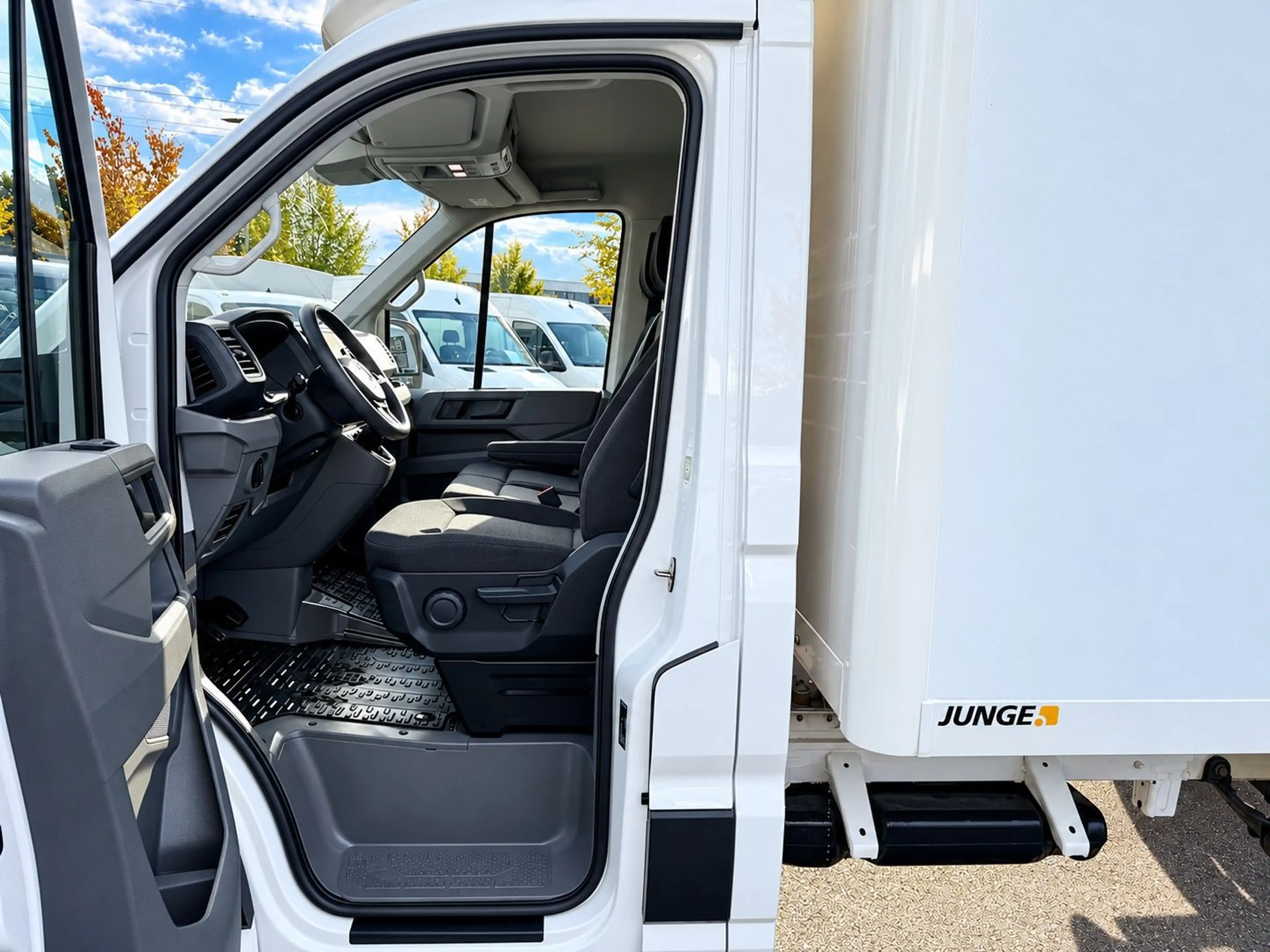 Volkswagen Crafter 35 KOFFER KLIMA NAVI LBW 1HAND KAMERA — photo 8