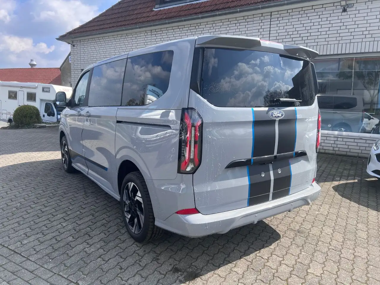 Ford Tourneo Custom 320 L1 Sport Automatik 360º kam 7
