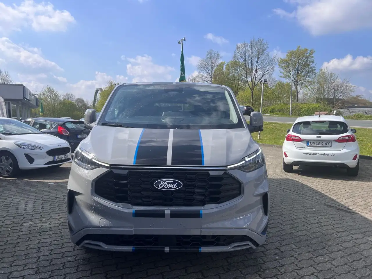 Ford Tourneo Custom 320 L1 Sport Automatik 360º kam 2