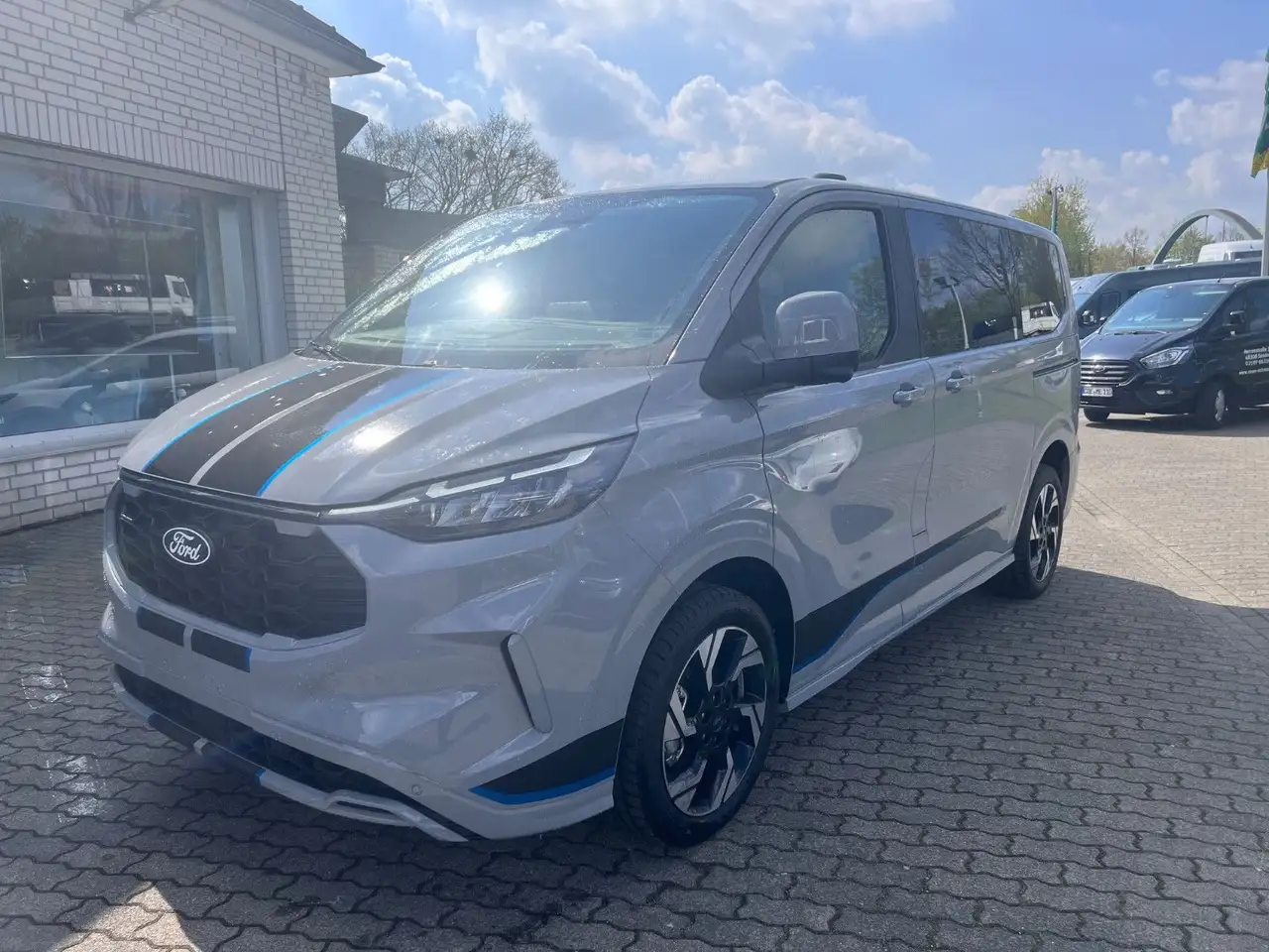Ford Tourneo Custom 320 L1 Sport Automatik 360º kam
