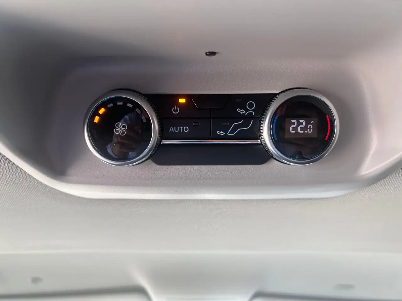 Ford Tourneo Custom 320 L1 Sport Automatik 360º kam 13