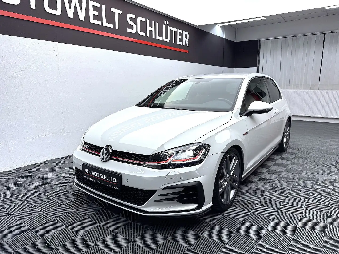 Volkswagen Golf VII 2.0 TSI GTI APR*Eibach*AHK*Standhz*PDC Weiß - 1