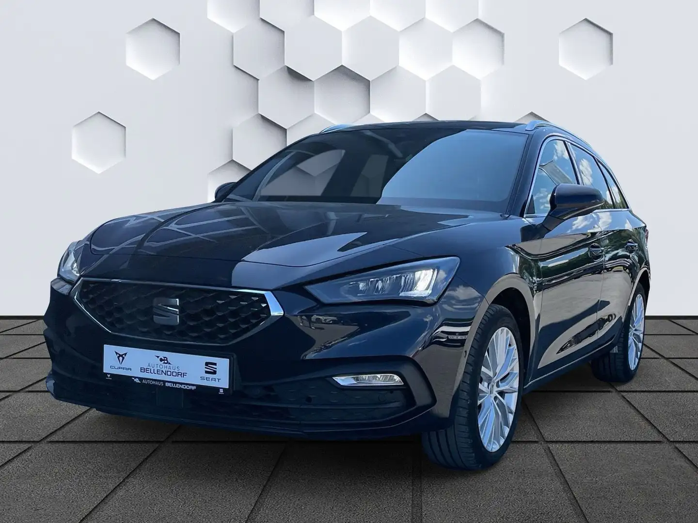 SEAT Leon Sportstourer 1.5 eTSI DSG Xcellence Full Li Albastru - 1