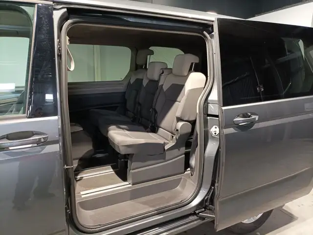 Volkswagen Multivan view 15