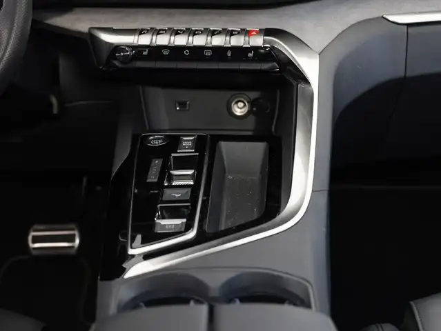 Peugeot 5008 view 12