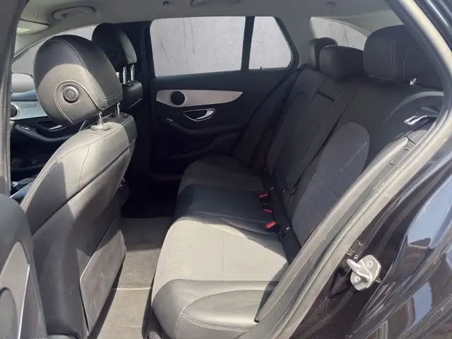 Mercedes-Benz 300 view 10