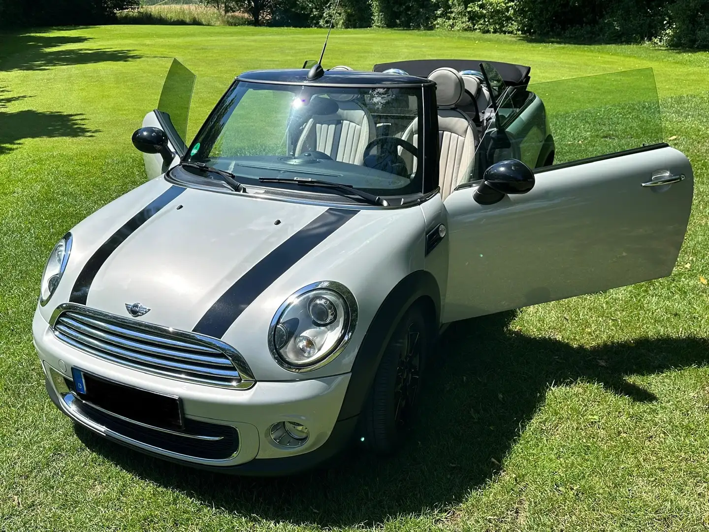 MINI Cooper D Cabrio Mini Cooper D Cabrio Silber - 2