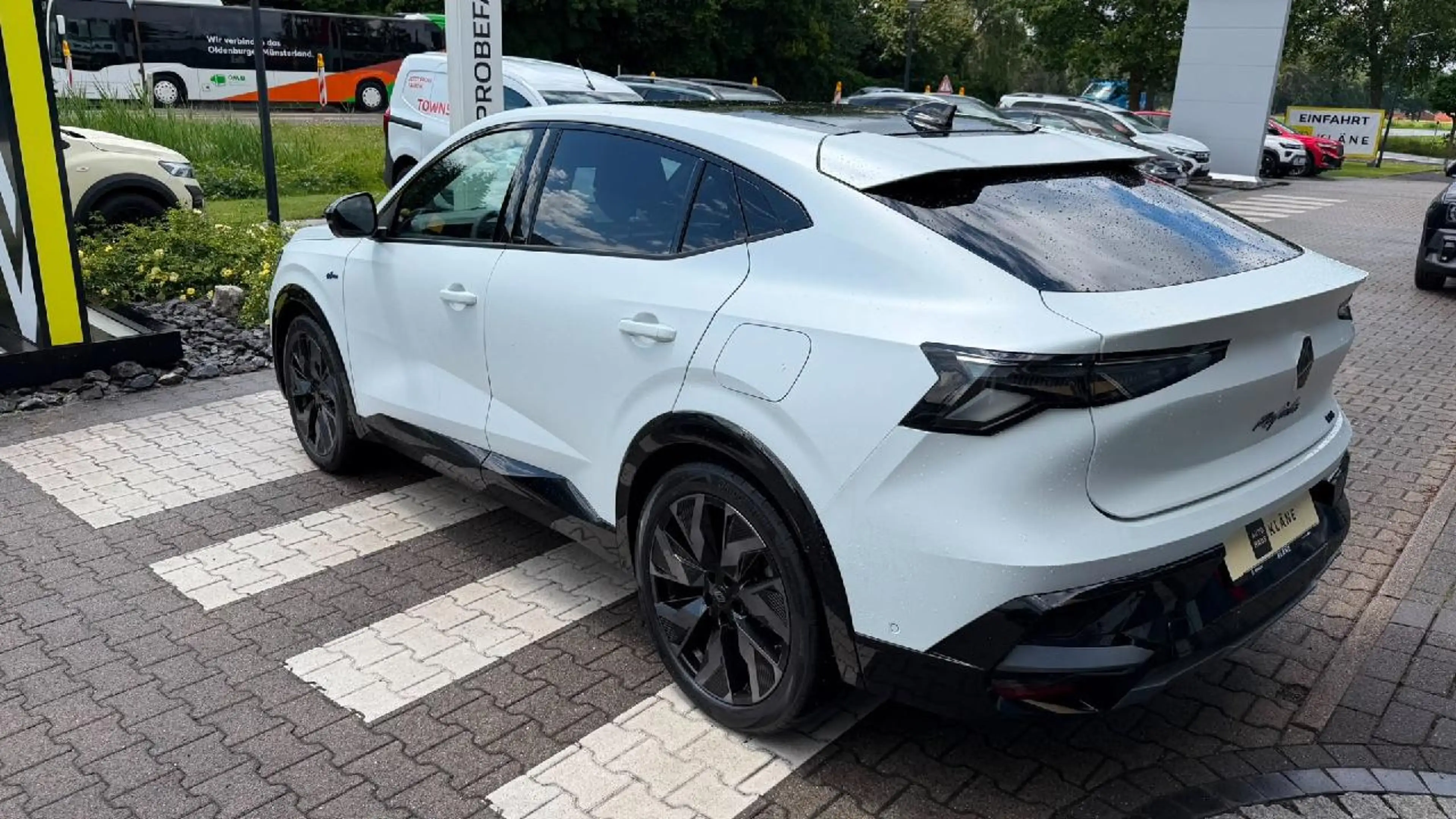 Renault Rafale 300 E-Tech Plug-in Hybrid 4x4 Esprit Alpine — photo 4