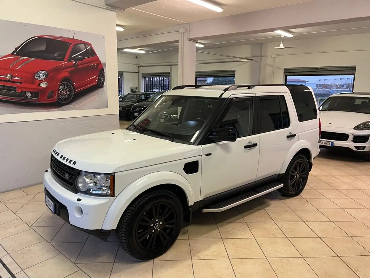 Land Rover Discovery 4 3.0 SDV6 249CV SE bijela - 1