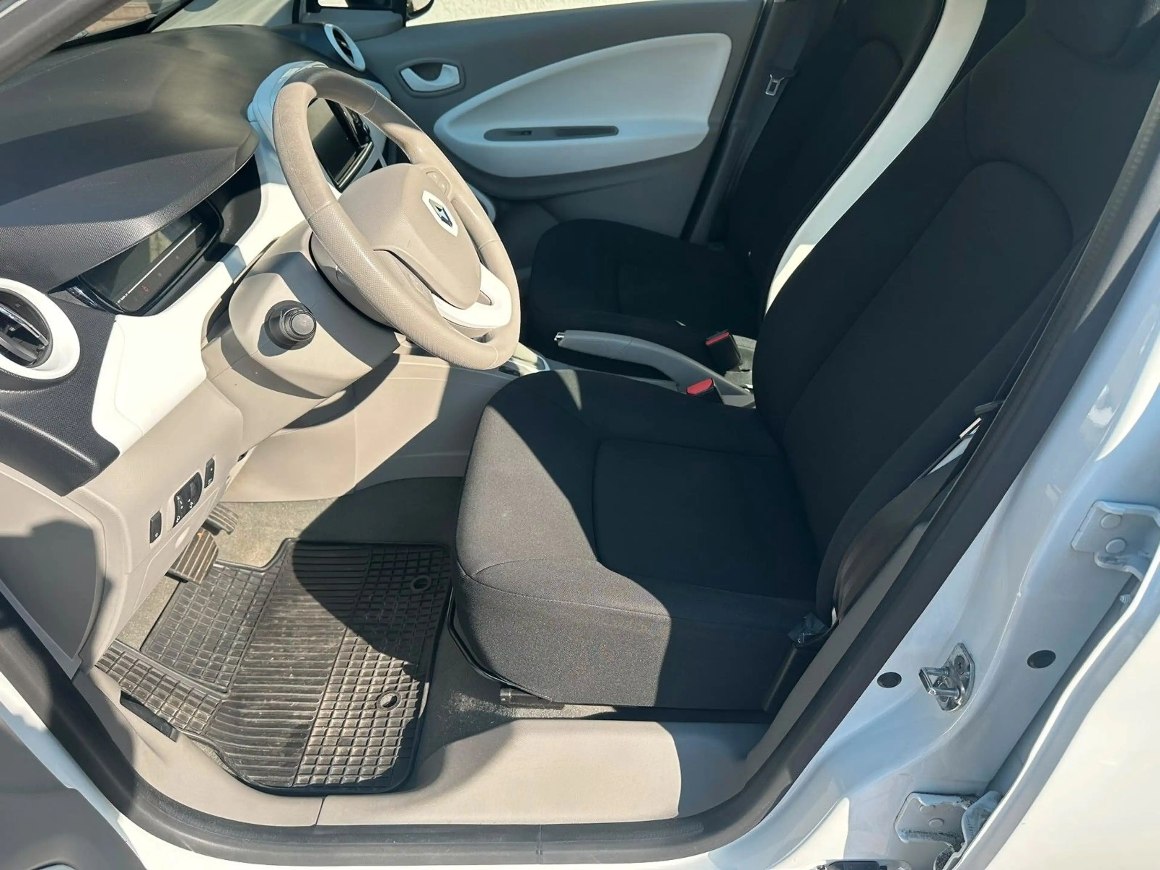 Renault ZOE Zoe Life*INKL BATTERIE*KLIMA*PDC* — photo 13