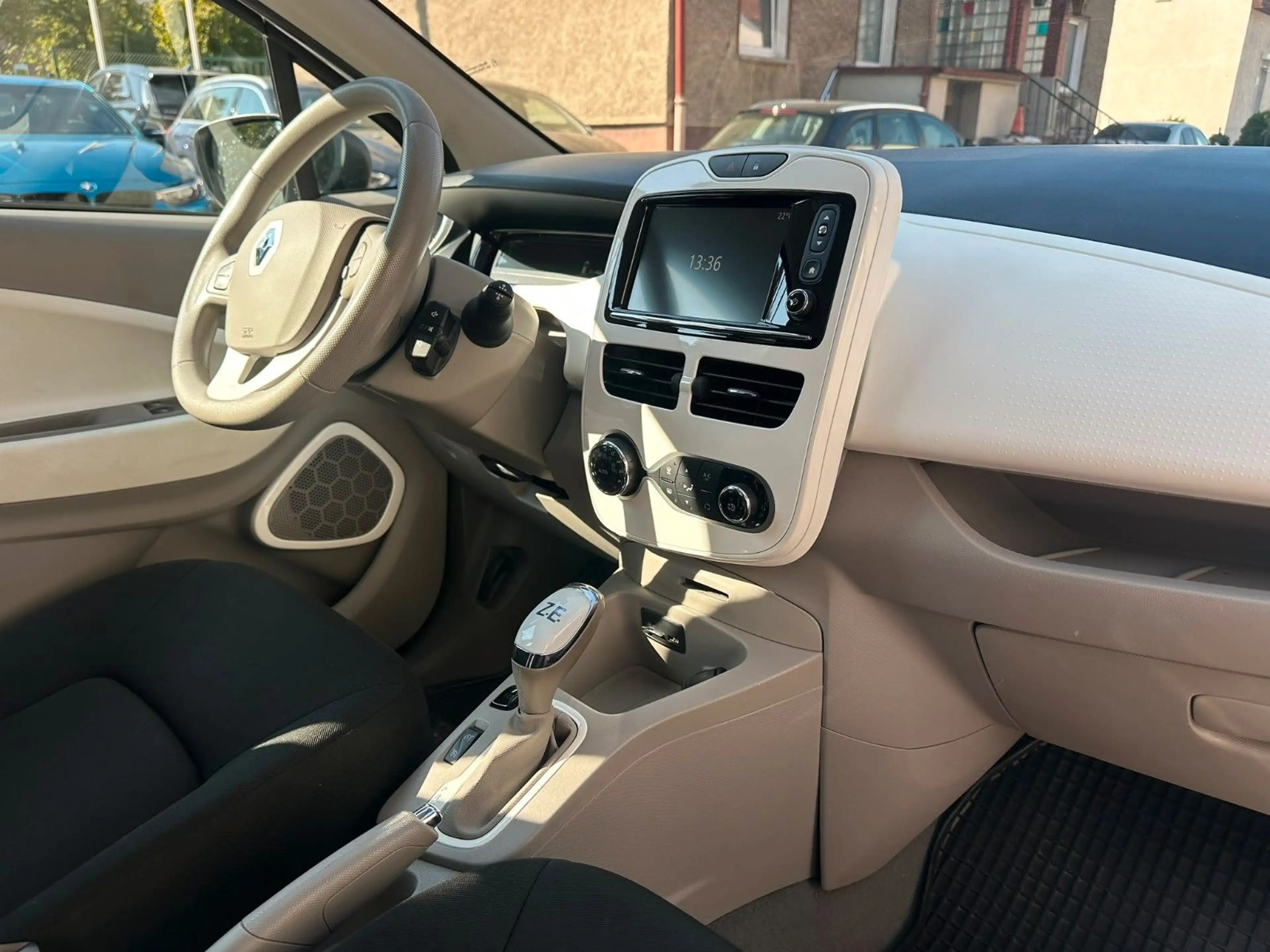 Renault ZOE Zoe Life*INKL BATTERIE*KLIMA*PDC* — photo 11