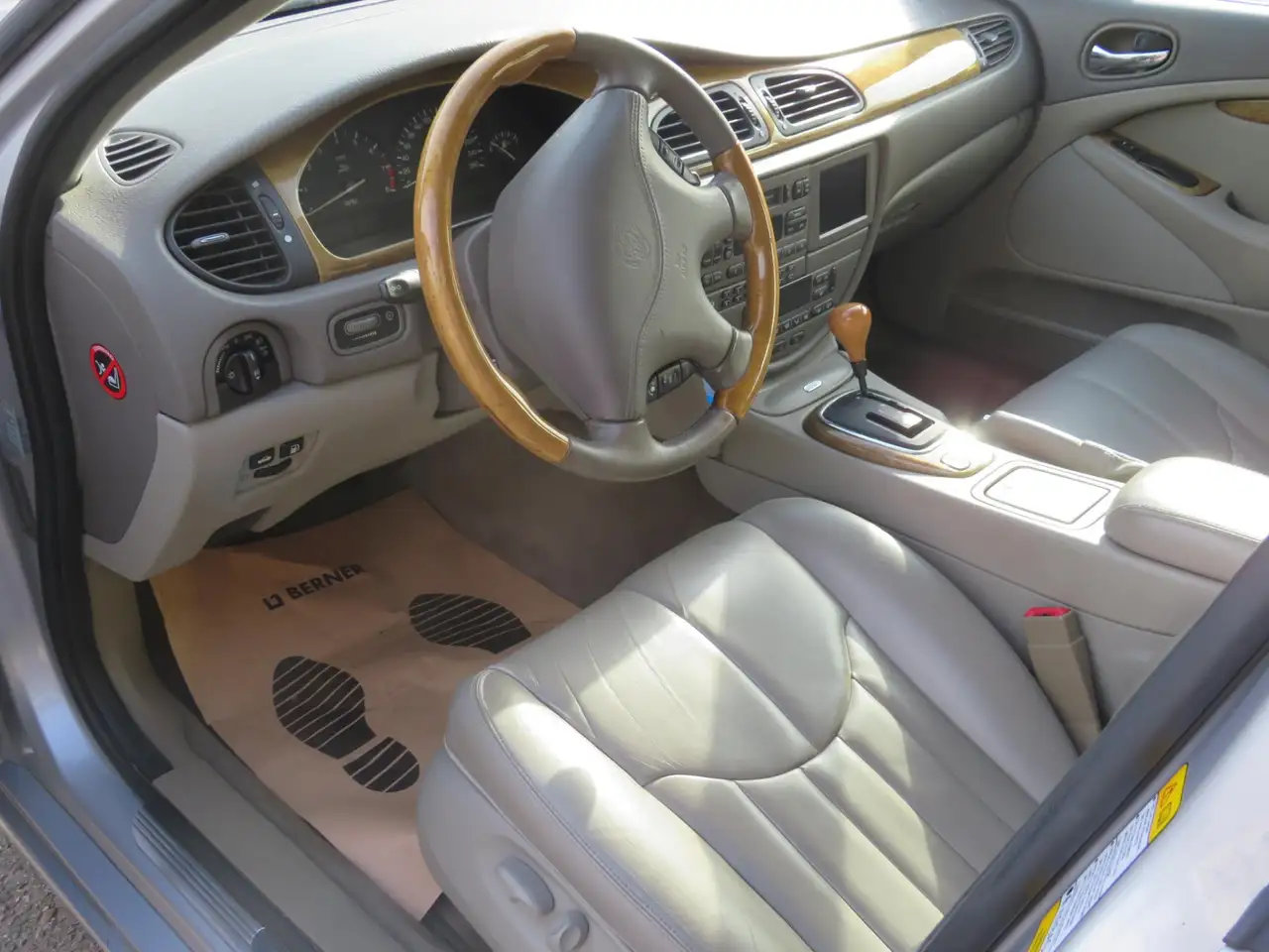 Jaguar S-Type 3.0 V6 Executive, foto 2