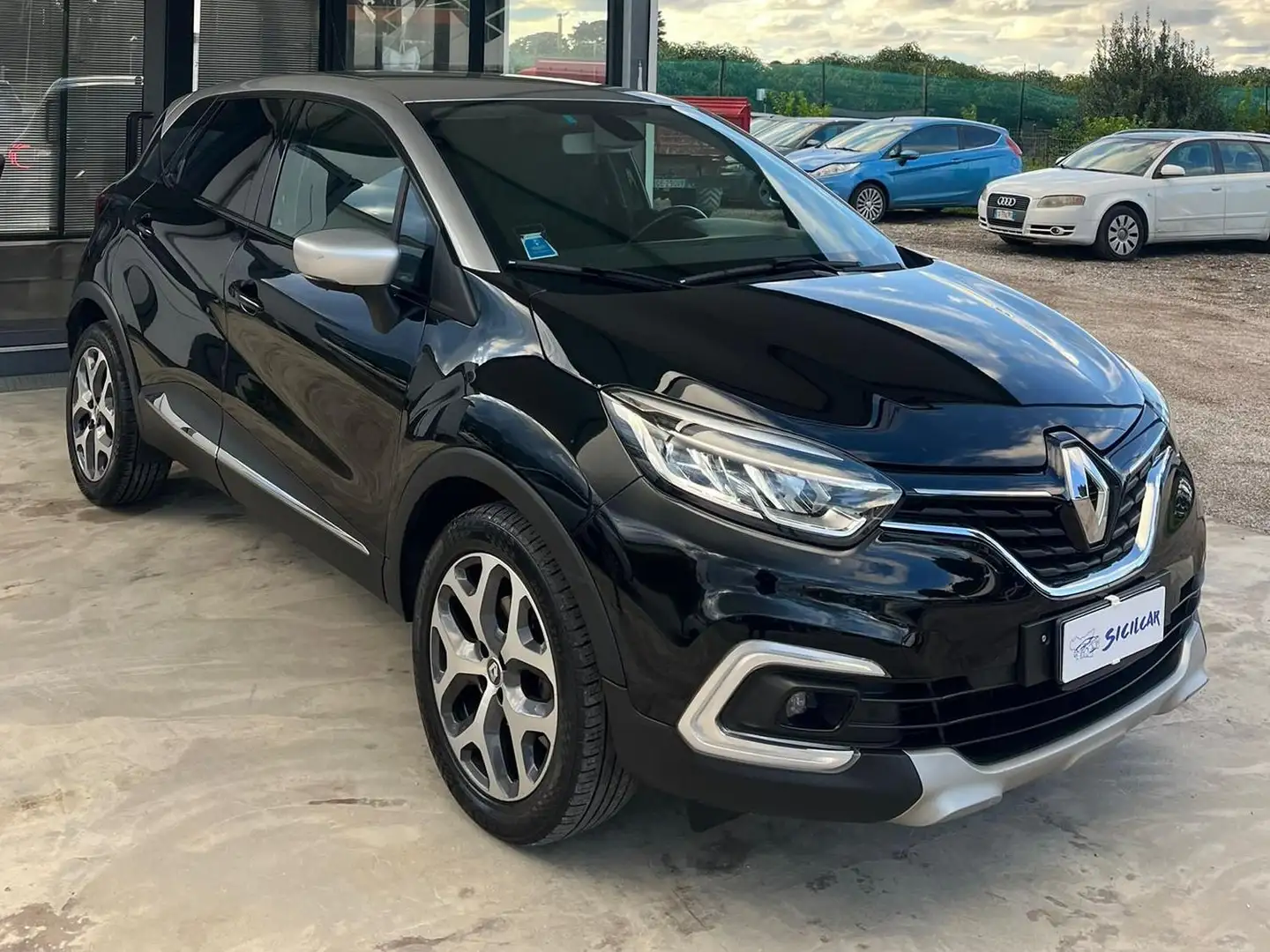 Renault Captur Captur I 2017 1.5 dci Initiale Paris 110cv Nero - 2