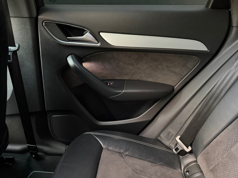 Audi Q3 2.0 TFSI quattro Sport Pro Line S - Pano Carplay K — photo 20