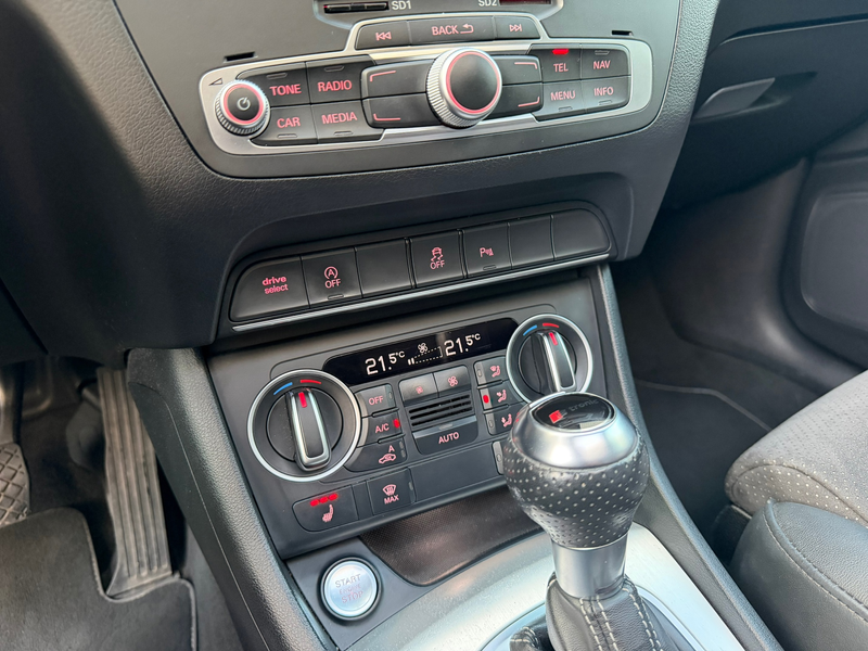 Audi Q3 2.0 TFSI quattro Sport Pro Line S - Pano Carplay K — photo 25