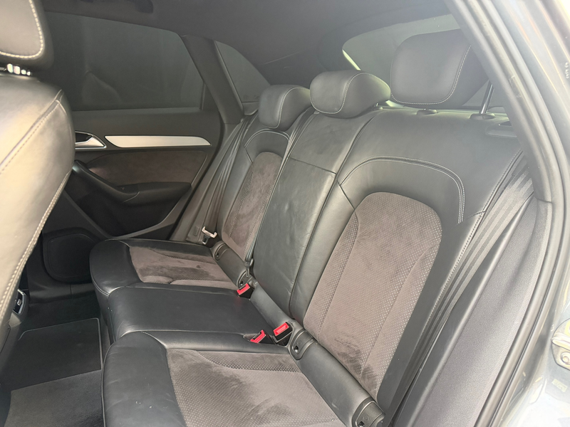 Audi Q3 2.0 TFSI quattro Sport Pro Line S - Pano Carplay K — photo 19