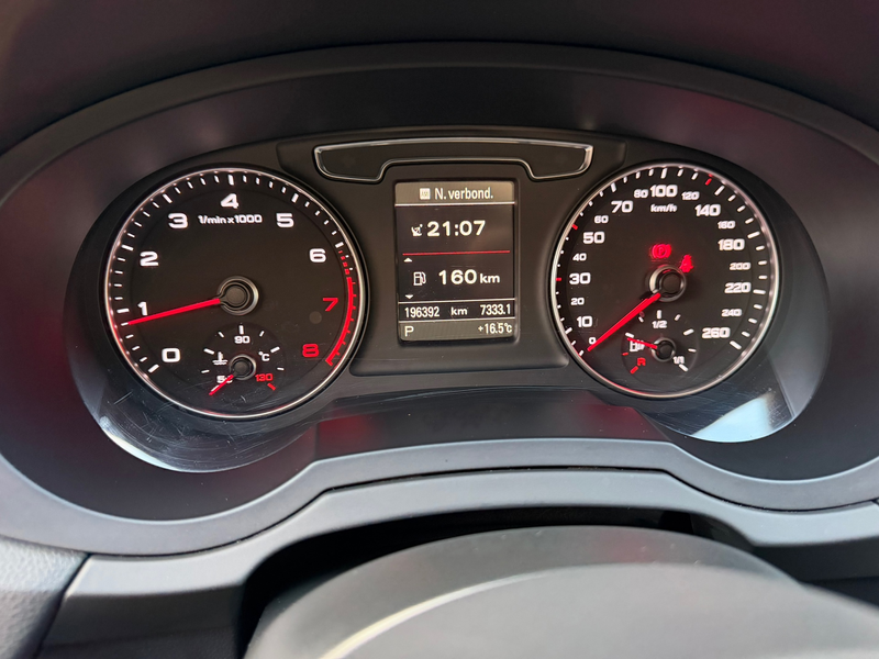 Audi Q3 2.0 TFSI quattro Sport Pro Line S - Pano Carplay K — photo 33