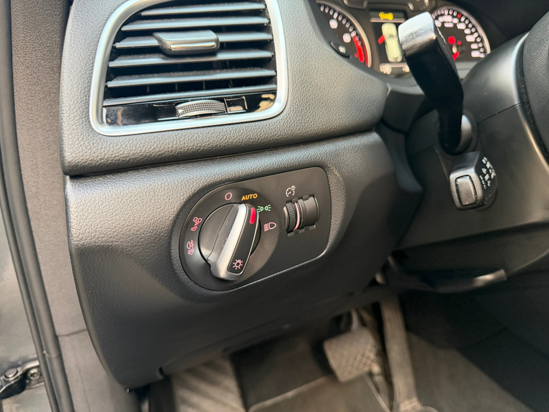 Audi Q3 2.0 TFSI quattro Sport Pro Line S - Pano Carplay K — photo 17