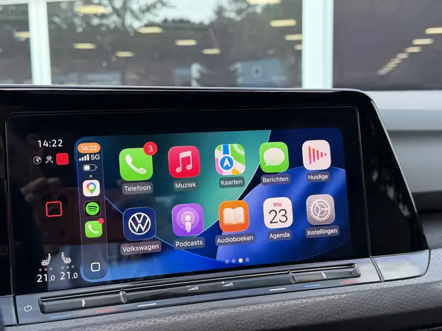 Volkswagen Golf view 14