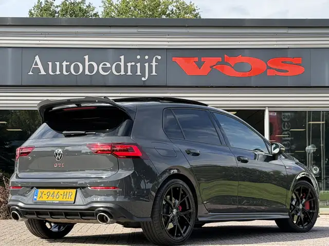 Volkswagen Golf view 9