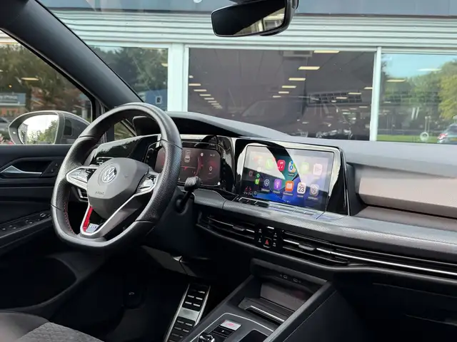 Volkswagen Golf view 6