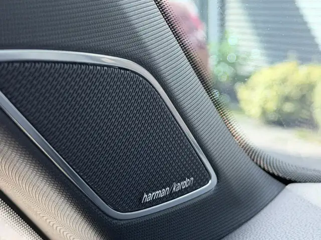 Volkswagen Golf view 13