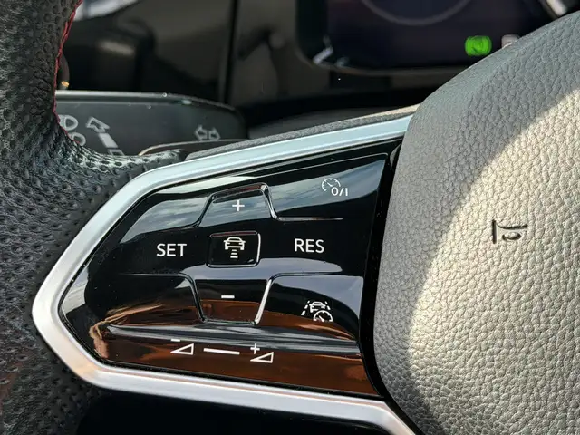 Volkswagen Golf view 15