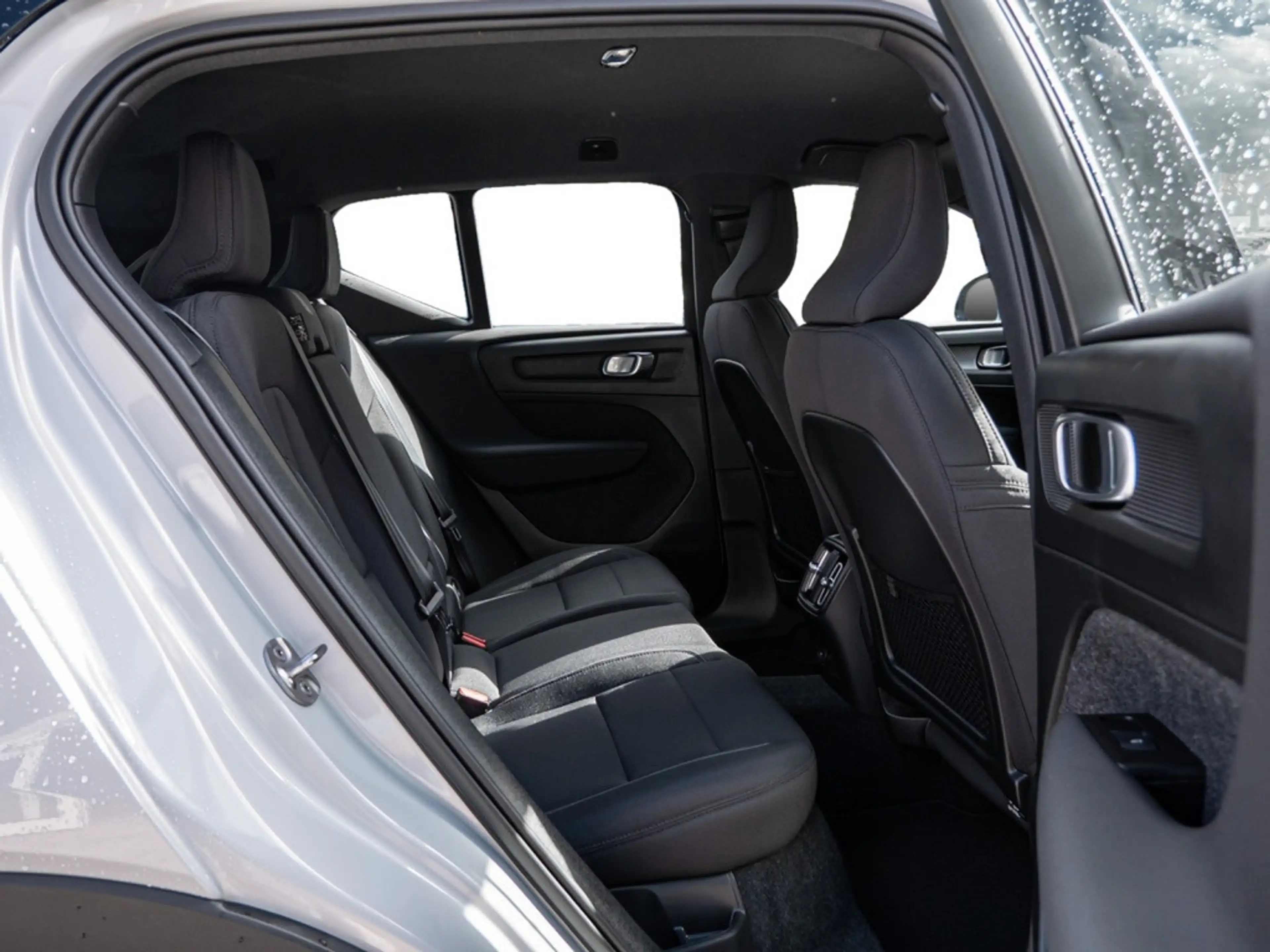 Volvo XC40 Recharge Single Core KAM SHZ — photo 6