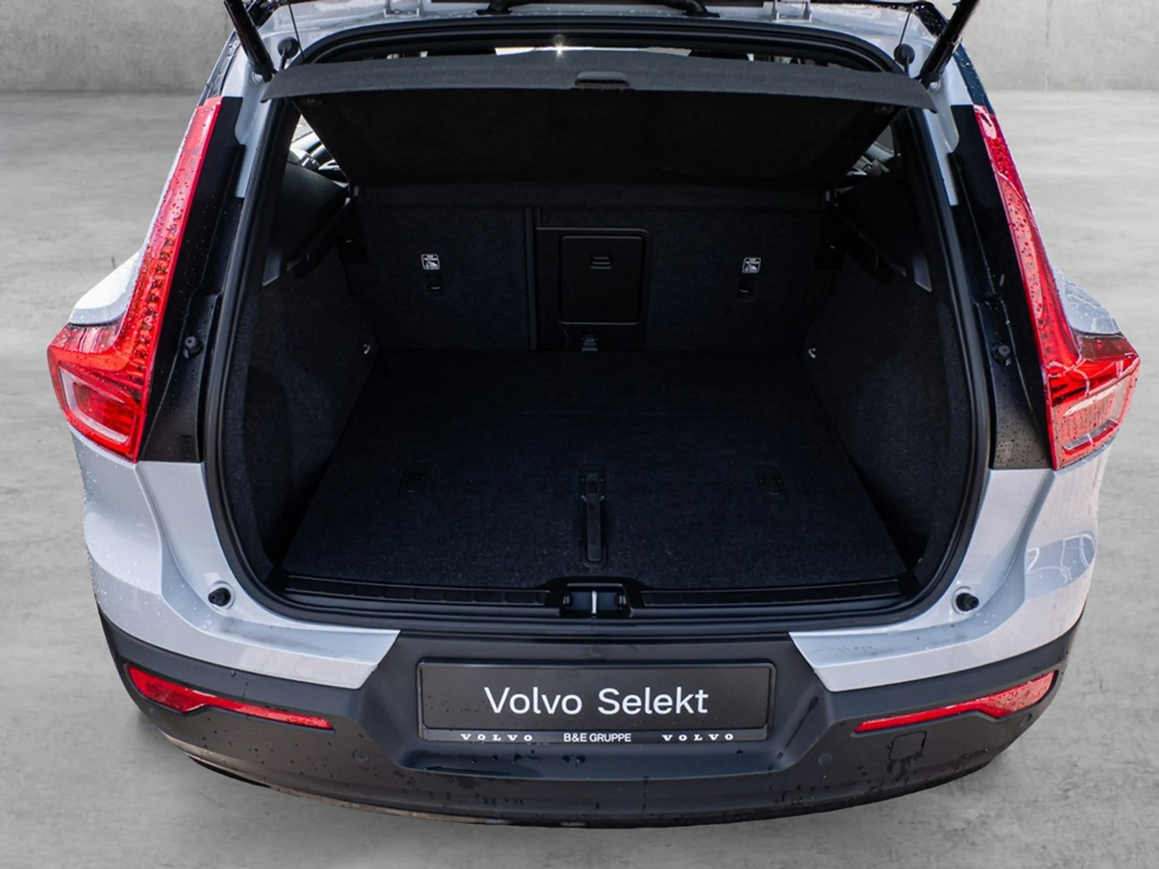 Volvo XC40 Recharge Single Core KAM SHZ — photo 8