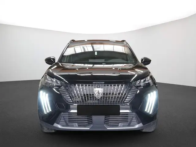 Peugeot 2008 view 2