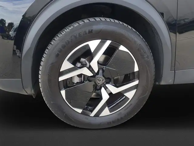 Peugeot 2008 view 8