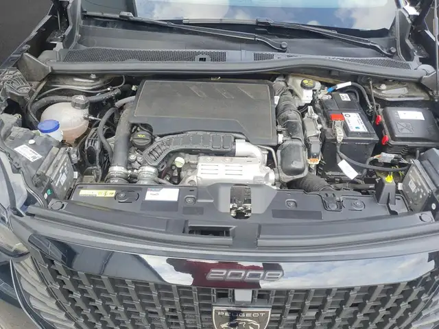Peugeot 2008 view 5