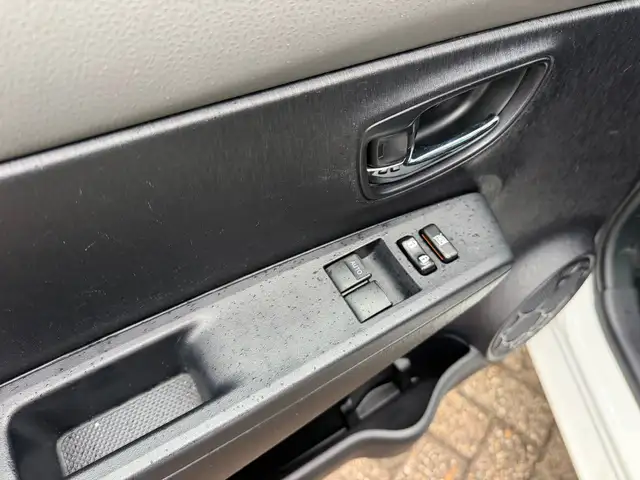 Toyota Yaris view 14