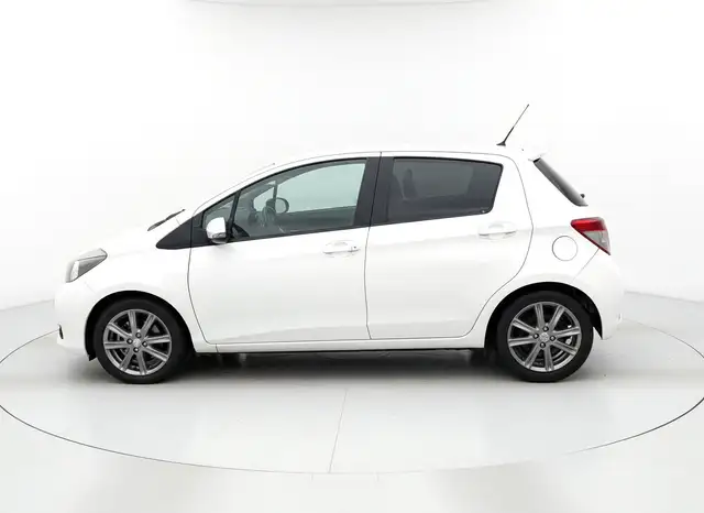 Toyota Yaris view 11