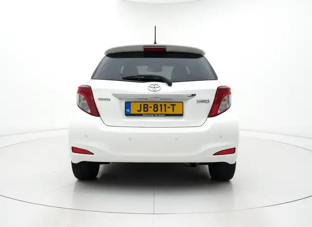 Toyota Yaris view 13