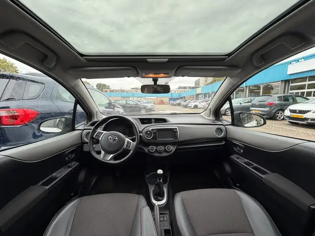 Toyota Yaris view 6