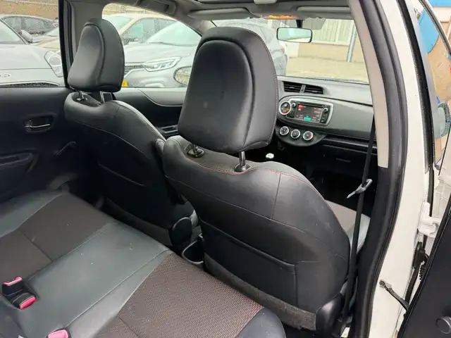 Toyota Yaris view 10