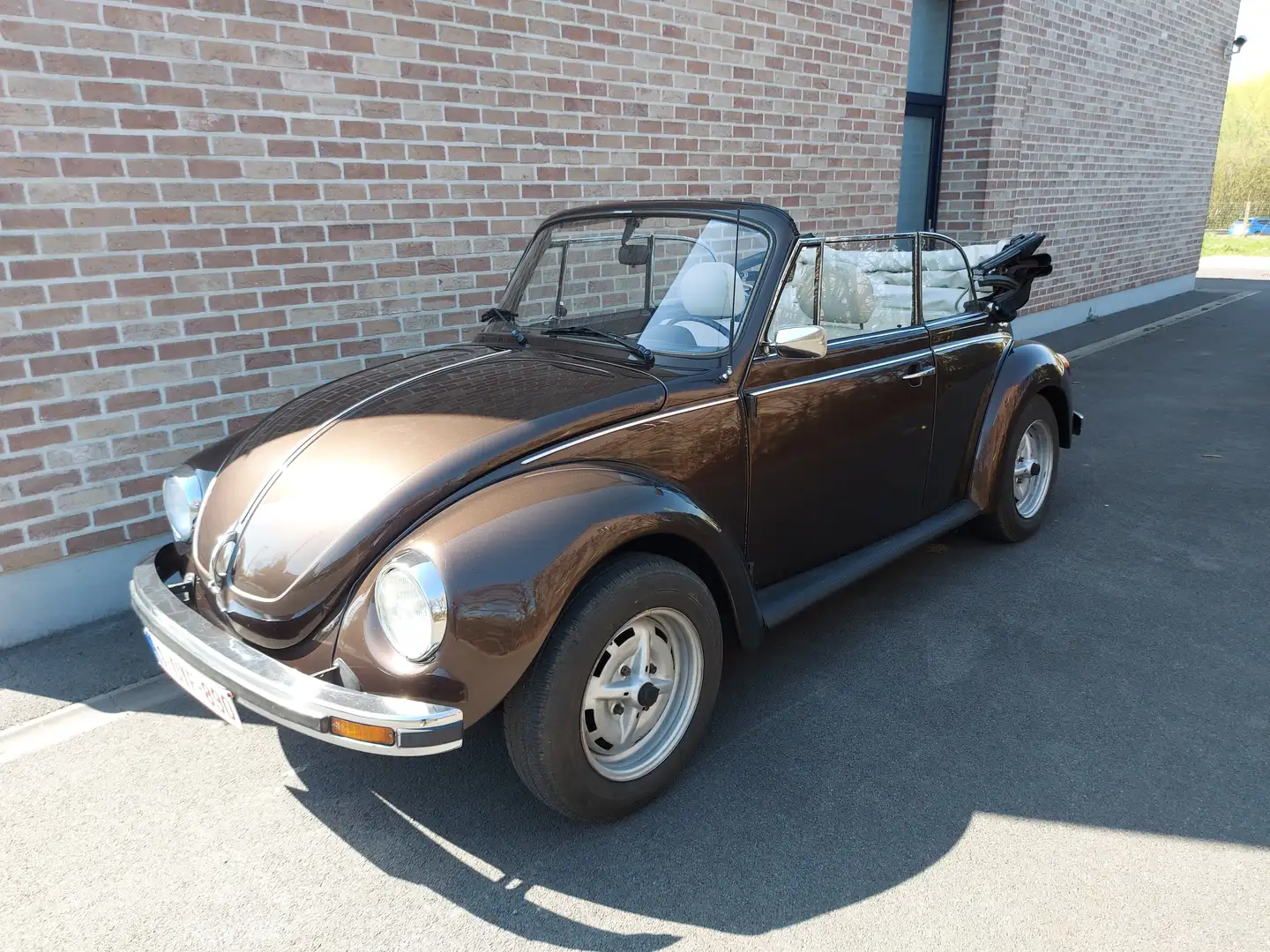 Volkswagen Coccinelle 1303 cabriolet Réservé Braun - 2