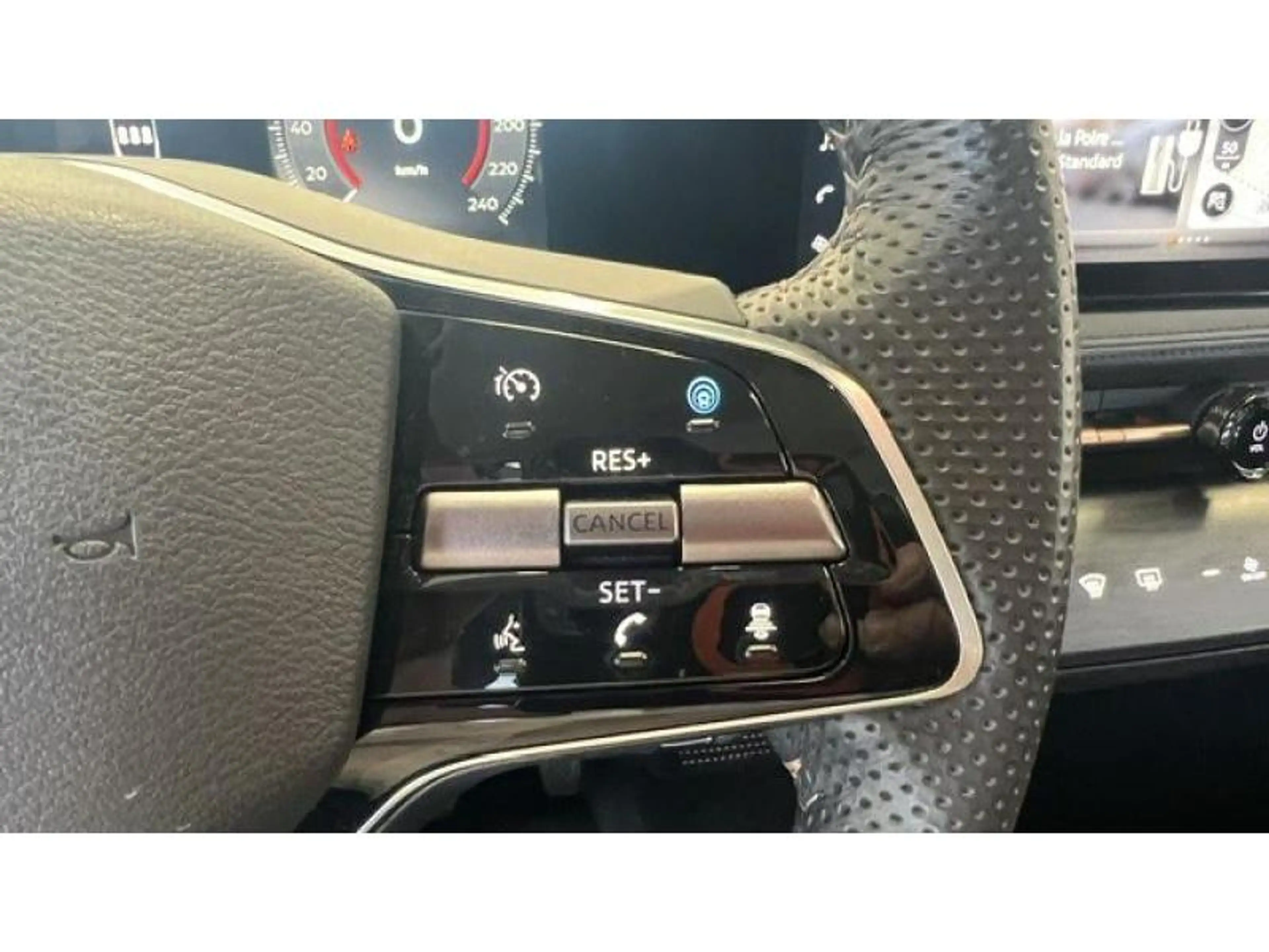 Nissan Ariya Advance 2 WD 63 Kwh toit ouvrant — photo 15