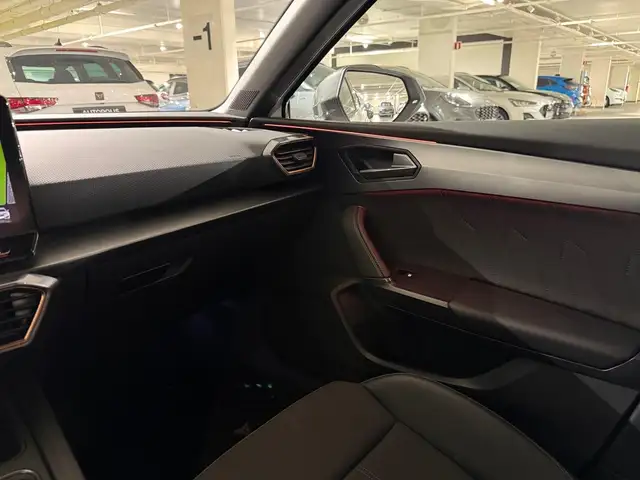 Cupra Leon view 10