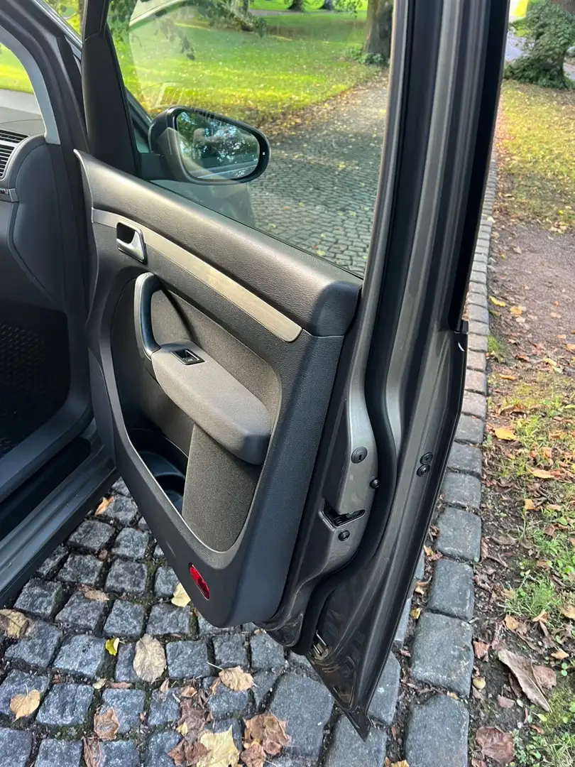 9ff GT9 Volkswagen Touran Grau - 2