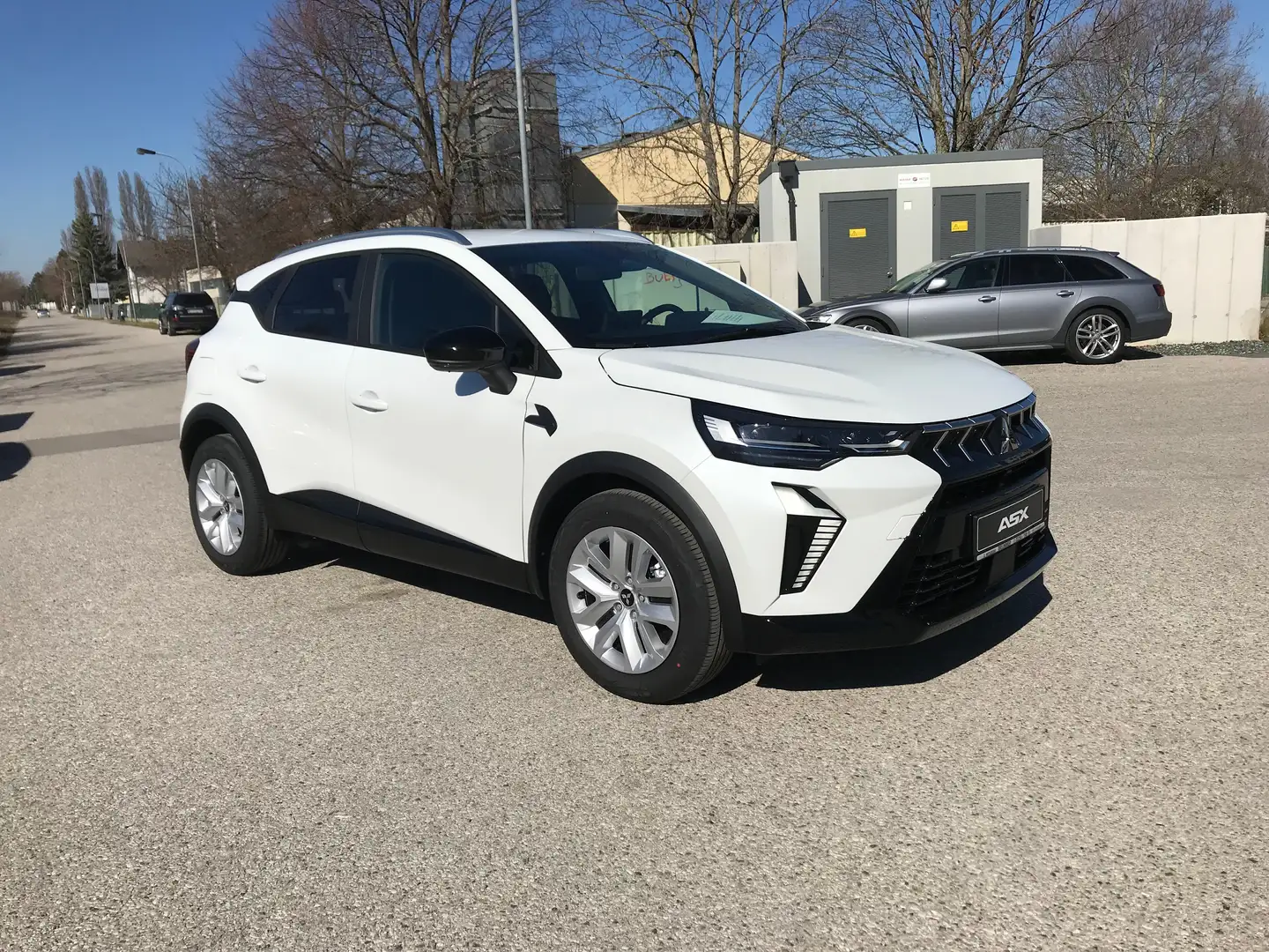 Mitsubishi ASX 1,3 DI-T MHEV Invite "YUKI" Weiß - 1