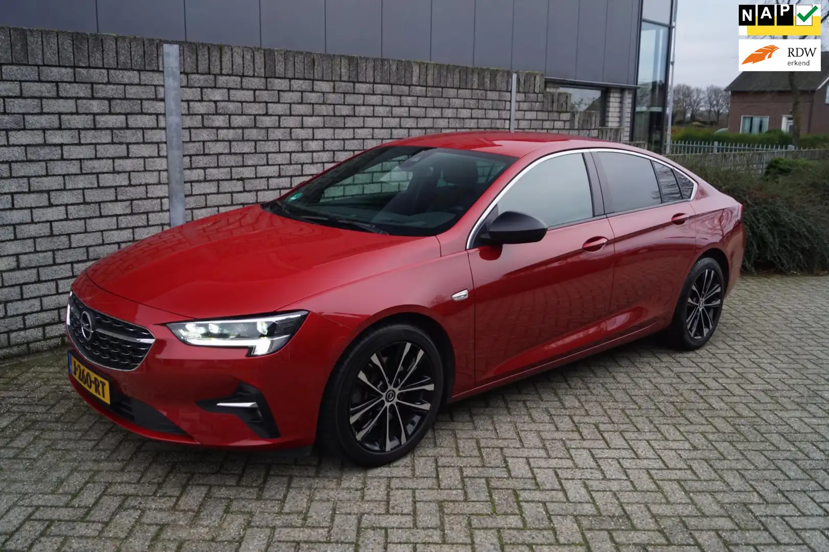Opel Insignia Grand Sport 2.0 Turbo Ultimate Autom Leder Sportst Rood - 1