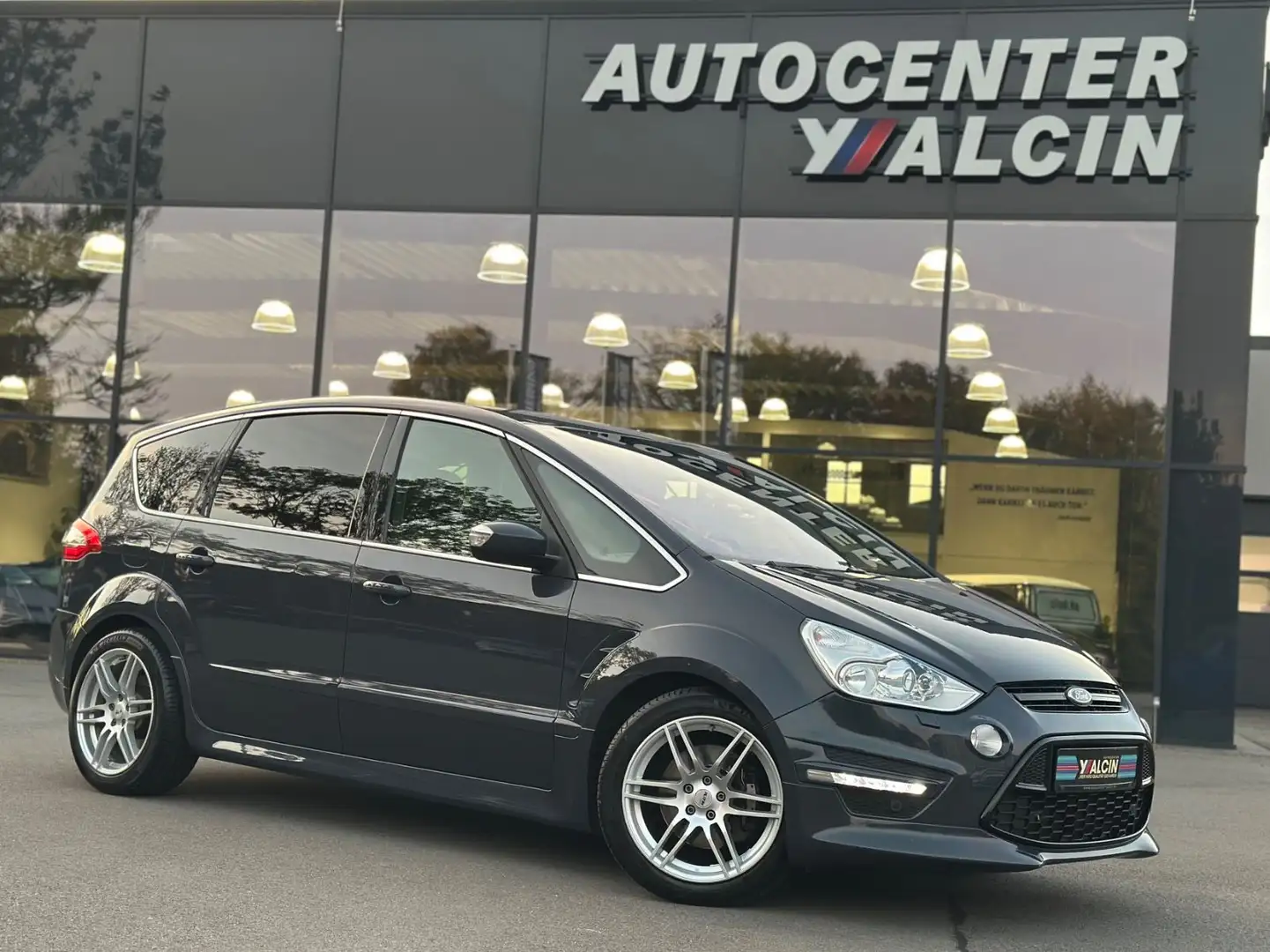 Ford S-Max 2,0 EcoBoost Titanium X S-H/NAV/R-C/7-SITZ Grau - 1